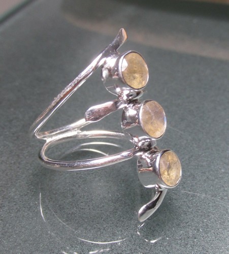 Anillo de piedra labradorita triple corte plata esterlina Reino Unido M1⁄2-3⁄4/us 6,75. Bolsa de regalo. - Imagen 6 de 6