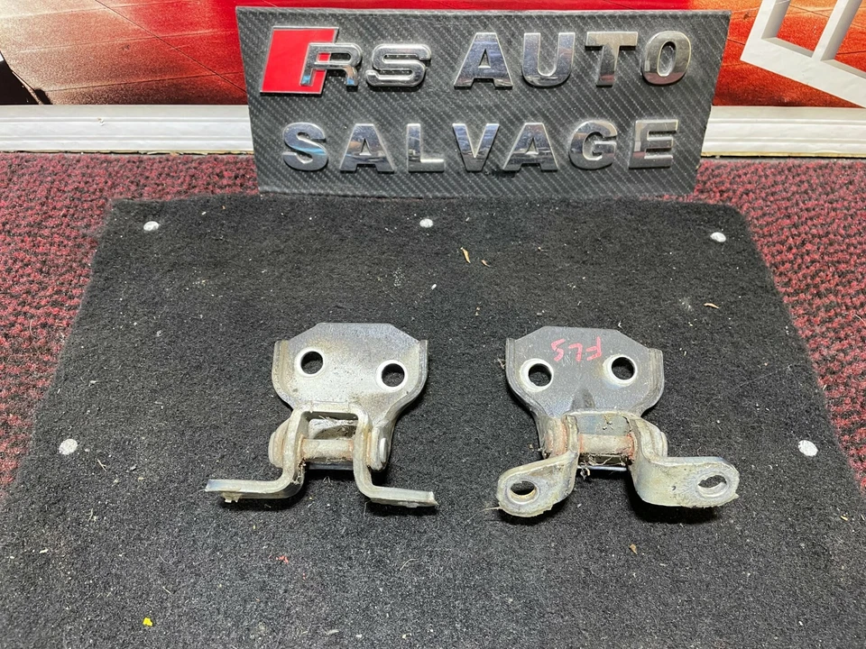 SUBARU IMPREZA 1995 4DR SALOON FRONT PASSENGER SIDE LEFT DOOR HINGES PAIR - Image 3 of 3