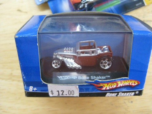 3 NEU Hot Wheels Knochenshaker Dodge Challenger Chevy Camaro - Bild 4 von 4