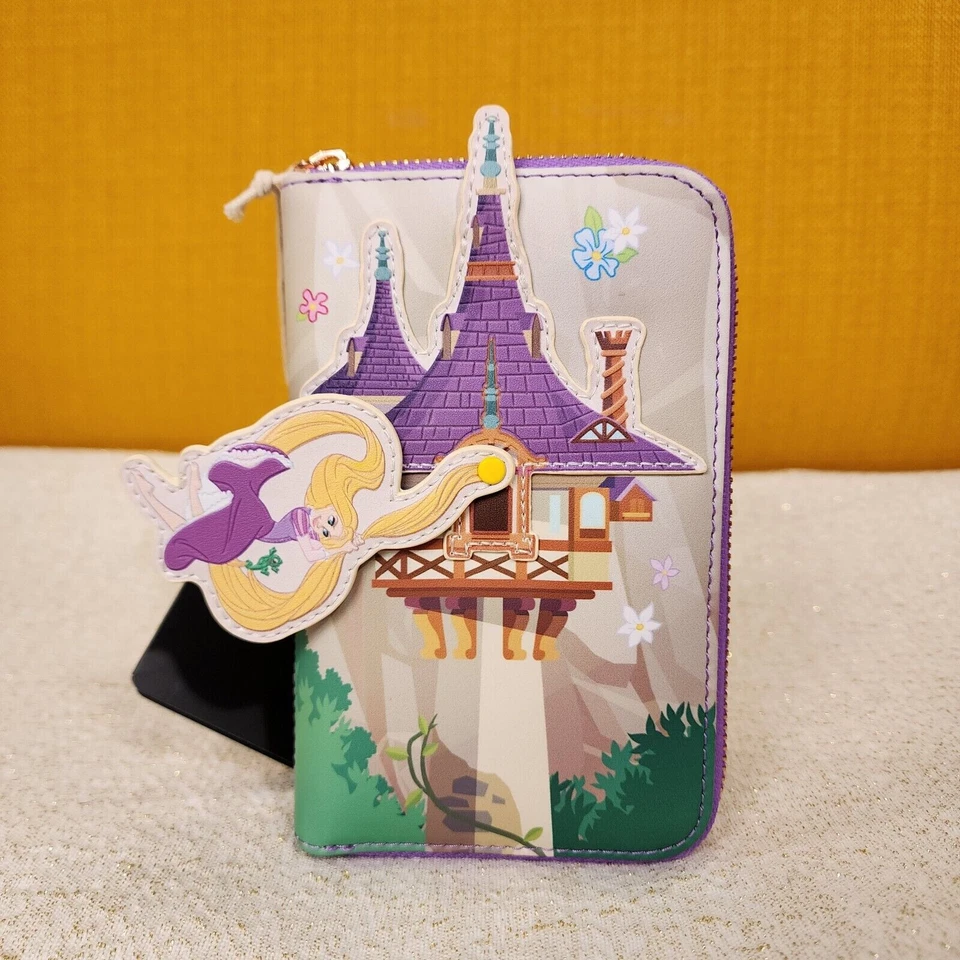 Cartera Loungefly Disney Enredada Rapunzel Oscilante Desde Torre Cremallera Alrededor NUEVA Foto 3 de 4