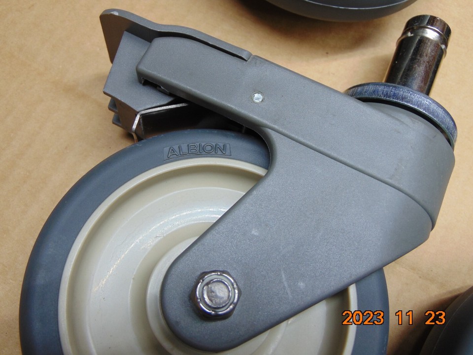 Metro 5" Swivel Stem Casters With Bumper – Set Of 8, 300 Lb Capacity Each (Model 5PC)