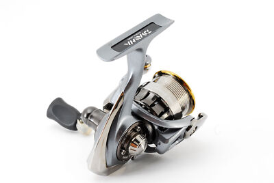 DAIWA LUVIAS 2004 Gear ratio 4.8 Spinning Reel Excellent DAIWA LUVIAS 2004 Gear ratio 4.8 Spinning Reel Excellent
