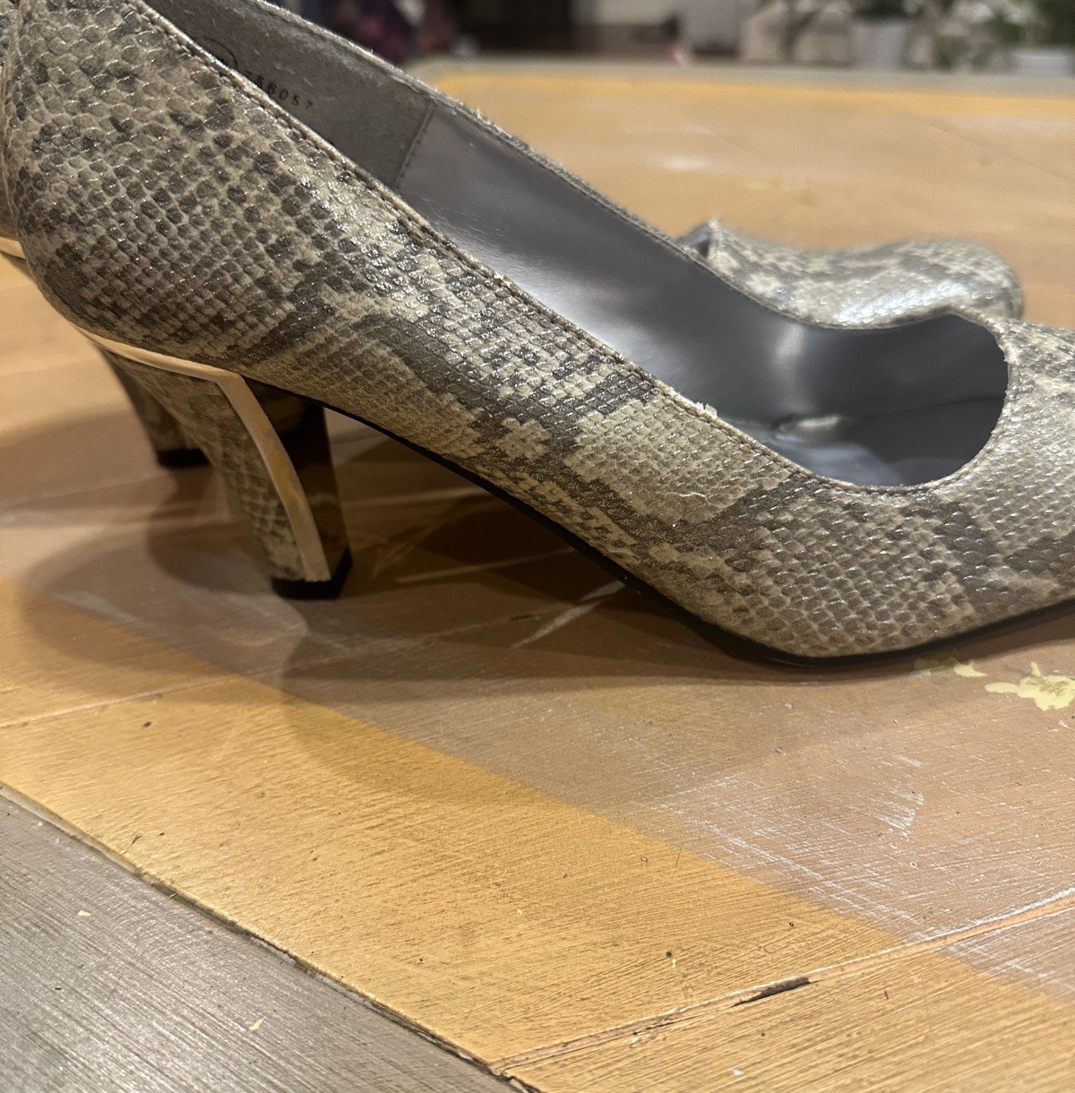 Torta Caliente Python Embossed Pumps-Square Toe-b… - image 7