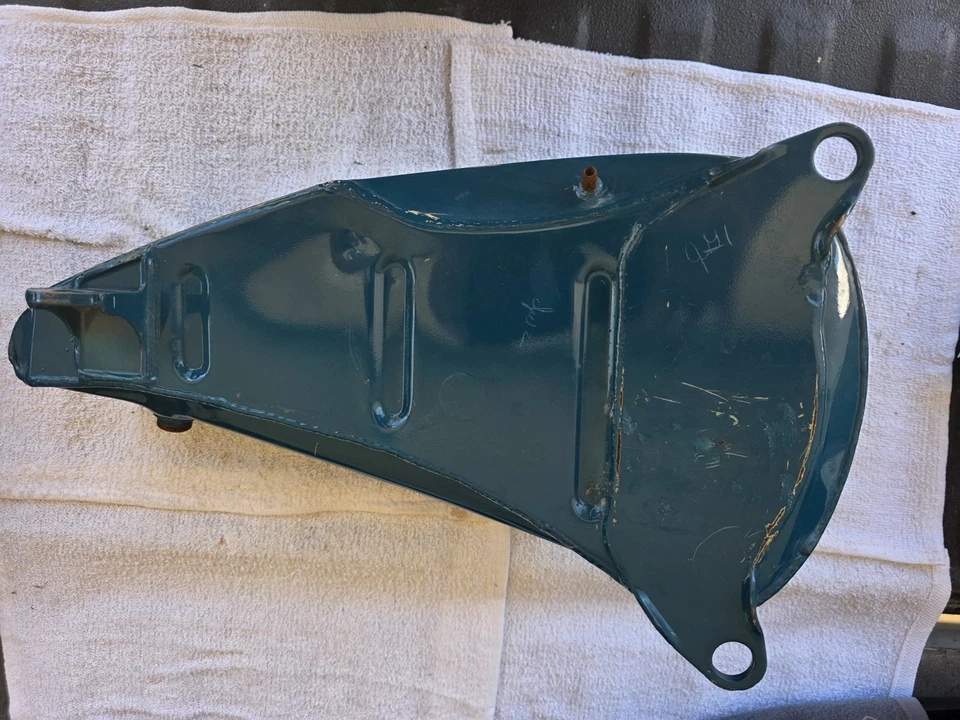 Harley-Davidson Softail Heritage Gas Tanks Right & Left OEM Vintage FLST 4.2Gal - Image 3 of 4