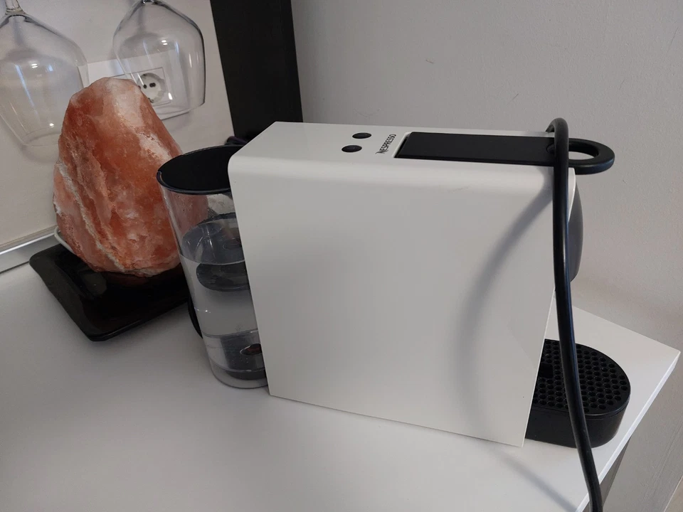 nespresso essenza mini xn 110