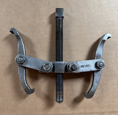 VINTAGE OWATONNA TOOL CO. 2 OTC JAW PULLER No. 1001 Made USA