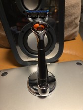 The Art of Shaving Lexington Razor And Chrome Razor Stand. New