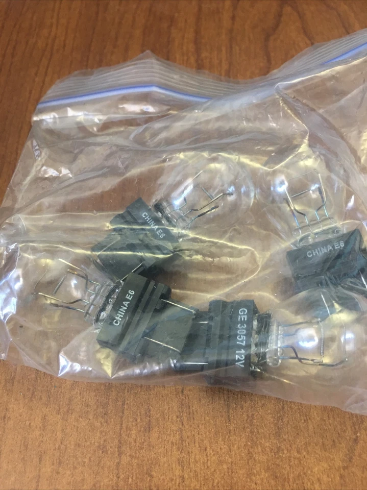 尾部灯泡 后/前 ACDELCO PRO L3057 4 件装 — 第 4/4 张图片