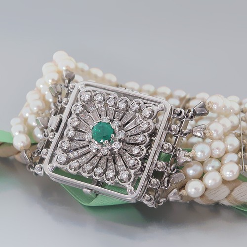 Armband 6-reihig - 156 Akoya-Zucht-Perlen, 1 Smaragd & 48 Diamanten - 18K WG - Bild 4 von 5