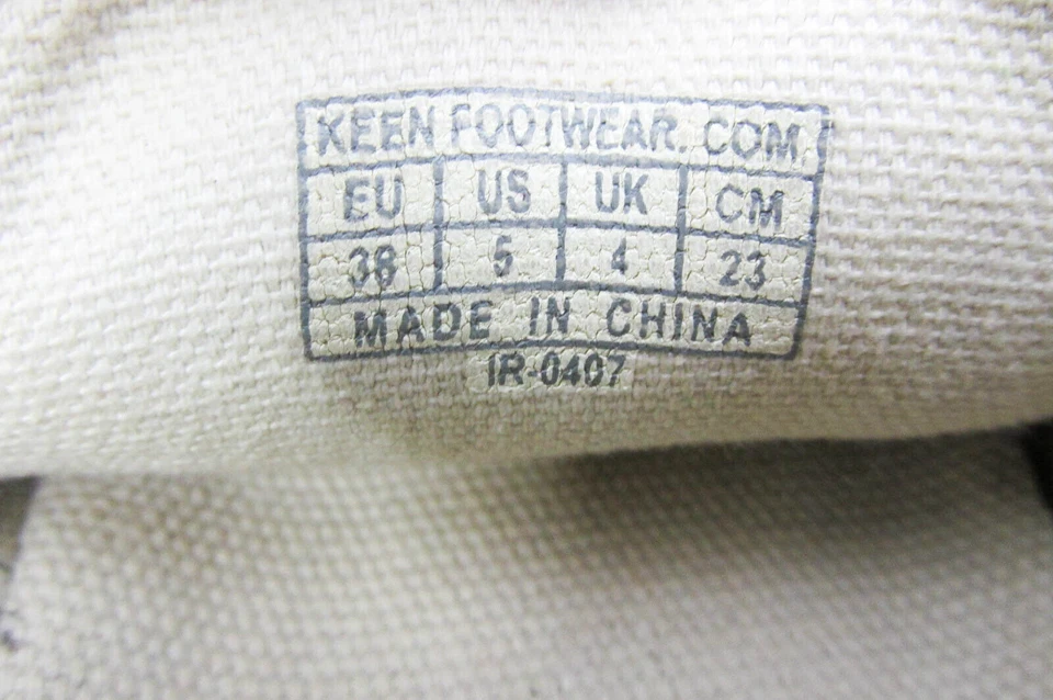 Zapato Deportivo Keen Juvenil Niña Coronado Talla 5 Púrpura Usado vq Foto 3 de 4