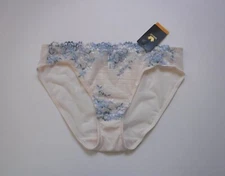 Wacoal Embrace Lace Bikini Panties 64391 S, M, L, XL MSRP $27.00 NWT