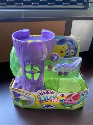 Little Live Pets Friends - Lil' Fluffy Tree House - Berrytail Squirrel Acorn