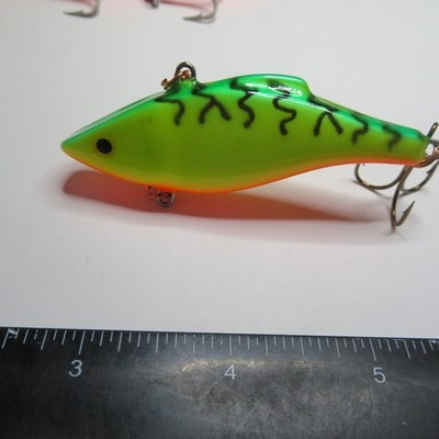 FISHING LURE  RAPALA 2¾'' RATL'N RAP  YELLOW SIDES & GREEN BACK & BLACK MARKS