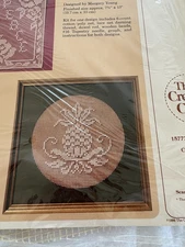 Vintage 1986 Creative Circle "Traditional Welcome" Lace Net Darning Kit #1330