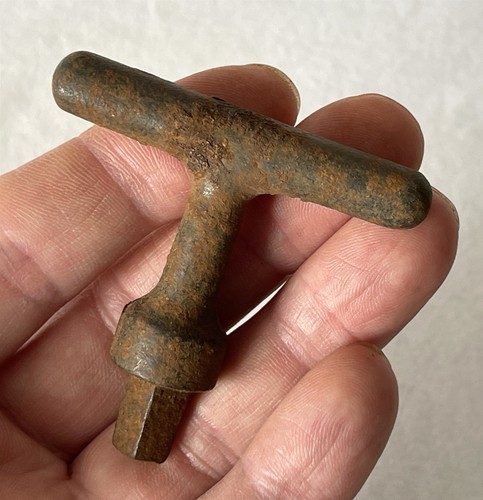 Vintage / Antik Metall evtl. Mitte bis Ende 19. Jh. Zugtürschlüssel ? #54-601