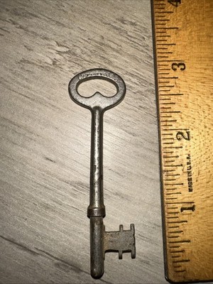 Antique Skeleton Key   City Hall   Solid Barrel Legit Antique Key