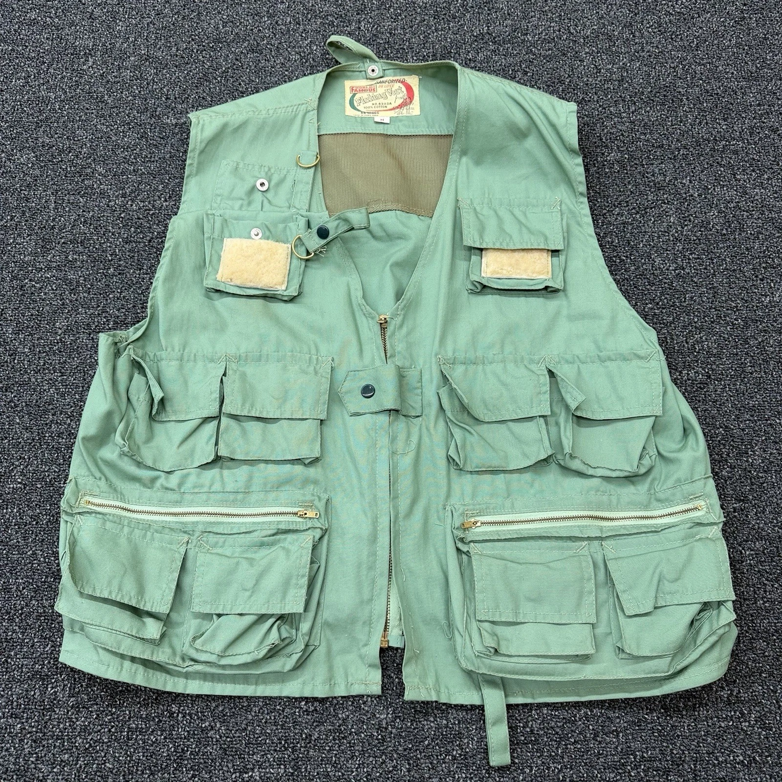 Vintage 70's WORLD FAMOUS Deluxe Fishing Vest 6303 Men's Medium Green Sanforized
Opens in a new wind