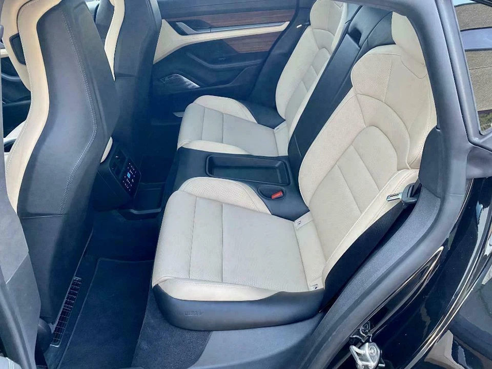 Porsche Taycan 2021 7400km - Bild 4 von 4