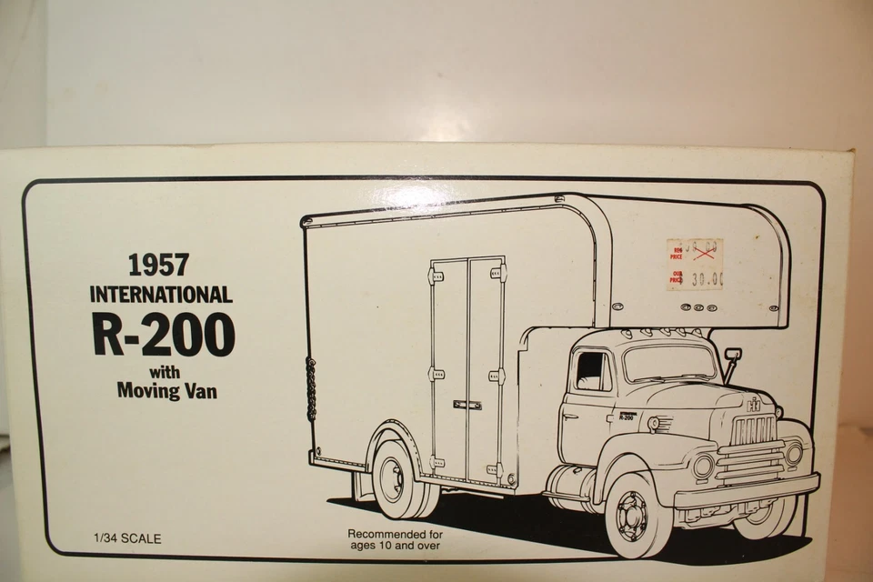 Furgoneta de mudanza de caballos First Gear 1957 International R-200 escala 1:34 Foto 2 de 4