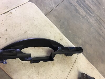 2006 Dodge Stratus Speedometer Cluster Dash Trim Bezel * Used
