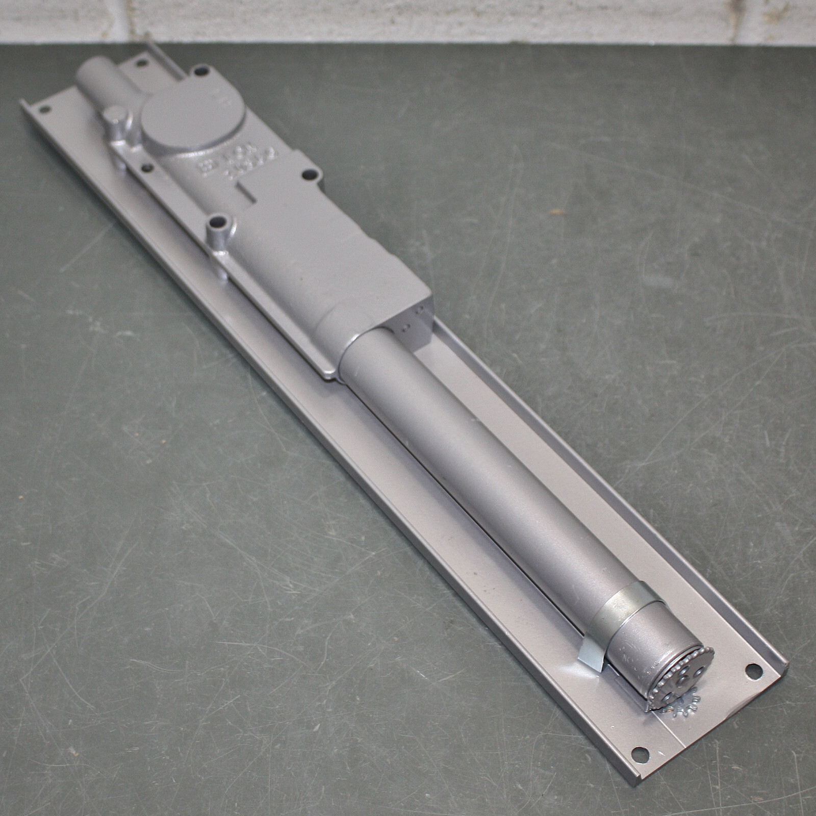 LCN Manual Hydraulic Concealed Door Closer 2033-STD LH AL, Left-Handed, Non-Hold