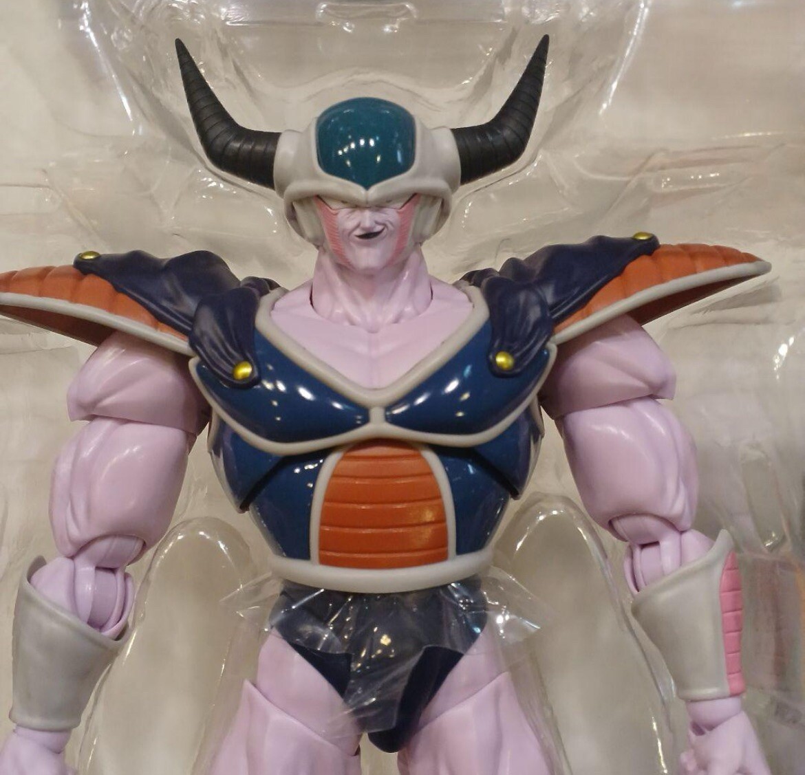 ドラゴンボールZ キングコールド フィギュア Amazon.com: Dragon Ball Z Figurine S.H.Figuarts King Cold 22
