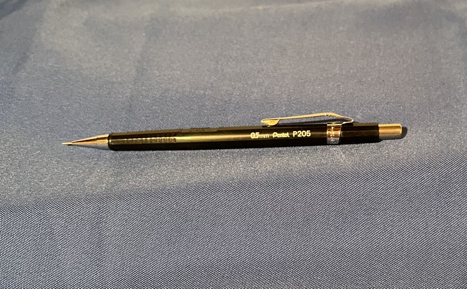 PENTEL P205 0.5mm BLACK MECHANICAL PENCIL MADE IN JAPAN eBay