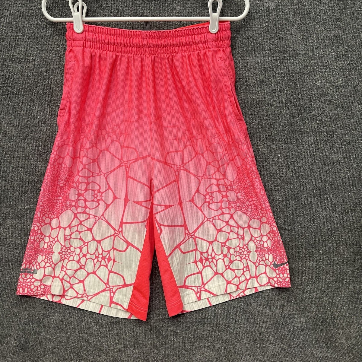 Nike Men's Lebron Tamed Allover-Print Basketball Shorts Size M 620676-100