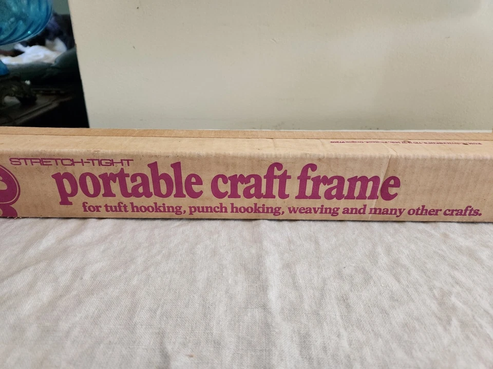 RARE 70s Rumplestiltskin's Portable Craft Frame Stretch-Tight for Tuft Hooking  - Image 4 of 4