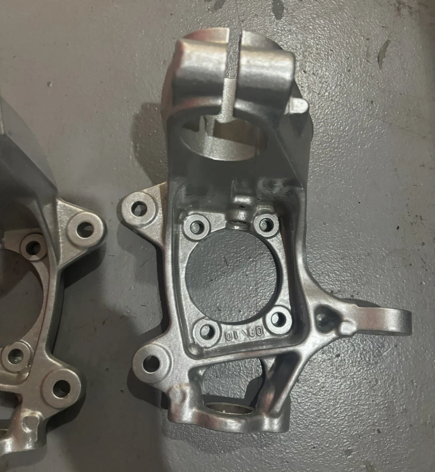 Mini Cooper R50 R52 R53 Front Carrier Hub Axle Right and left o/s n/s pair - Image 4 of 4