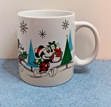 Disney Mickey & Friends Christmas Mug 24oz Large Ceramic Coffee Cup Zrike Brands