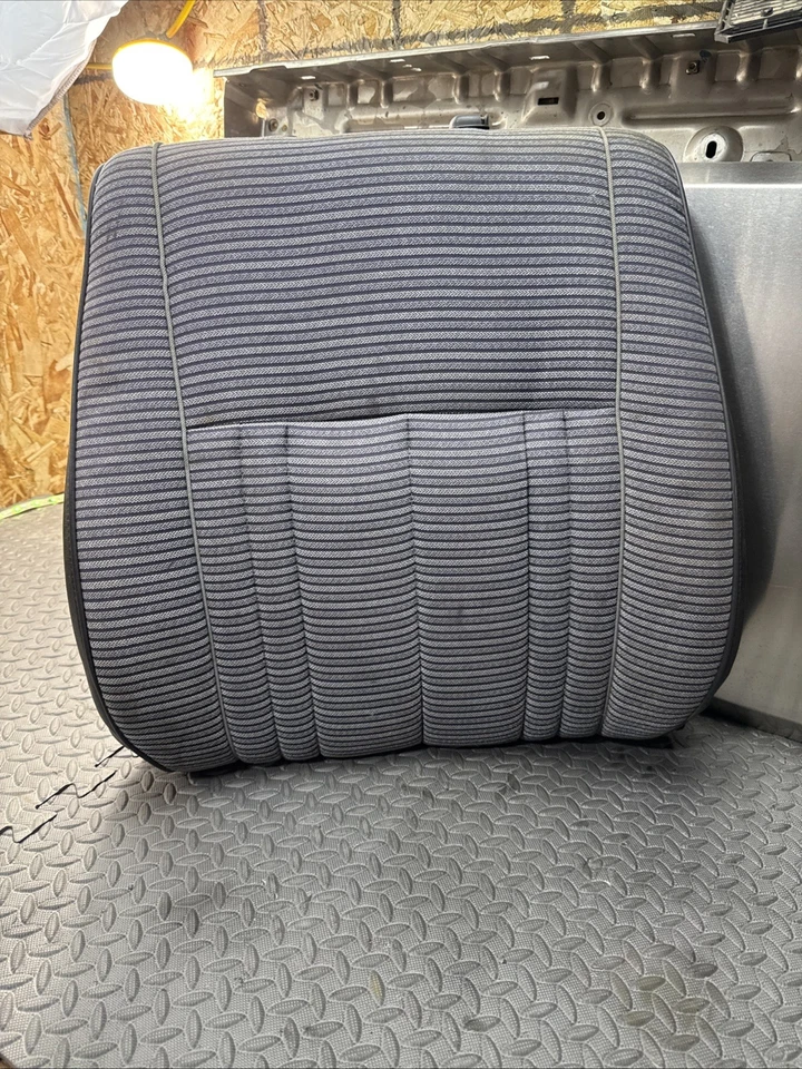 Asiento con canastilla delantero derecho OEM superior Toyota Land Cruiser FJ60 FJ62 gris 1981-1990 Foto 4 de 4