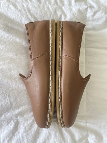 Charix | Women's SZ 37.5 US 7.5 | Beige Leather Slip On Flats Loafers Shoes - Picture 8 of 12