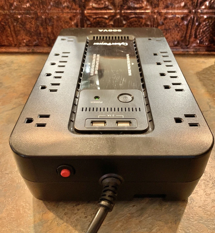 CyberPower ST900U Power Supply Battery Backup 900VA/500W 12 Outlets/2 USB Ports - Image 2 of 4