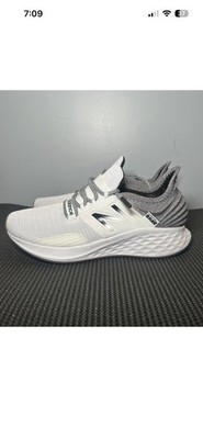 New Balance Women's Fresh Foam Roav Tee Shirt Running Shoes Size 6 White Grey