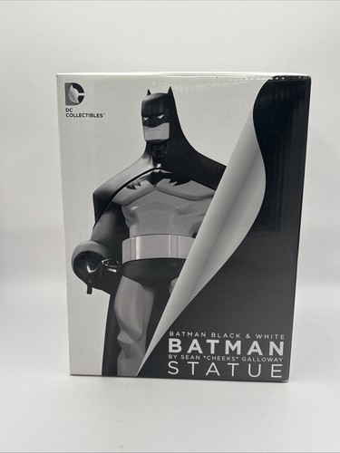 Batman Black and White Statue Sean "Cheeks" Galloway - 第 4/4 張圖片