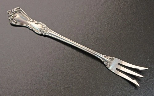 Reed & Barton Sterling Marlborough Pickle Fork