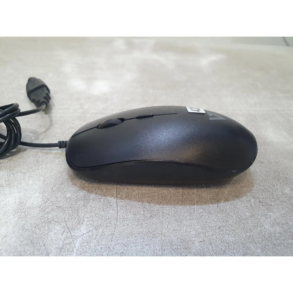 V7 MU200 Optical Mouse Black Wired Ergonomic 3-Buttons Scroll Wheel For Desktop - Image 3 of 4