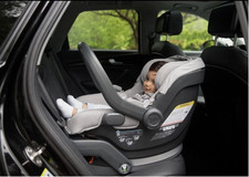 BRAND NEW still in plastic with tags - UPPAbaby Extra Mesa V2 Car Seat Base 0262