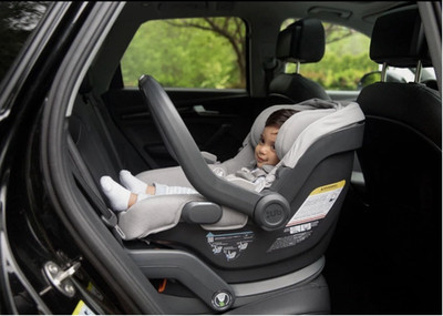 BRAND NEW still in plastic with tags - UPPAbaby Extra Mesa V2 Car Seat Base 0262