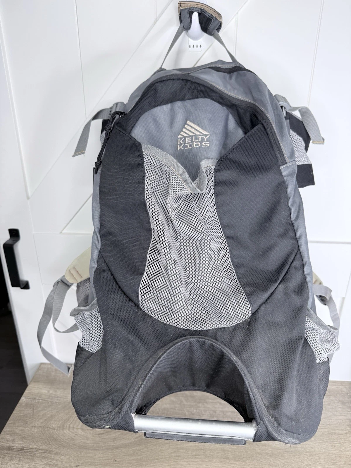 Kelty Kids Transit 3.0 Child Carrier Backpack Hiking 18 in Black and Grey