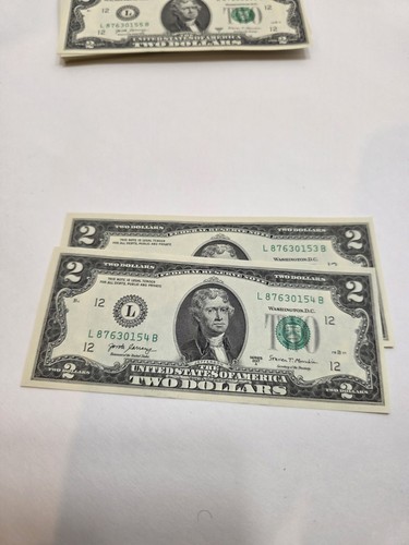 UNCIRCULATED TWO DOLLAR BILL CRISP $2 NOTES SEQUENTIAL ORDER PREMIUM TOP LOADER - Picture 3 of 3