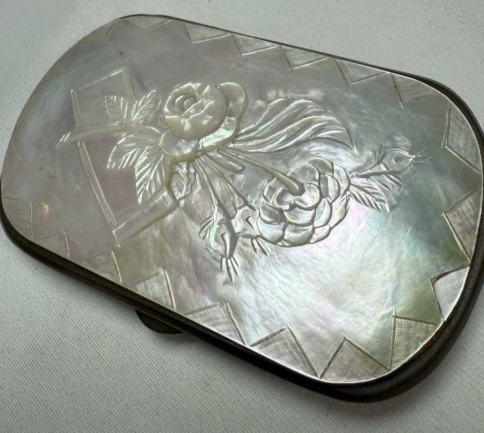 Antiguo monedero tallado madreperla camafeo rosa tarjeta de visita compacto 1800s Foto 3 de 4