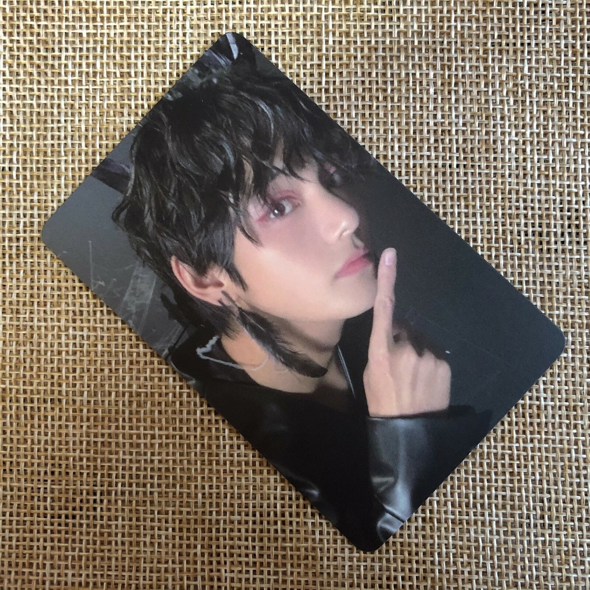 BTS V [ Map Of The Soul 7 ] Official Photocard, Ver 2 Album / New