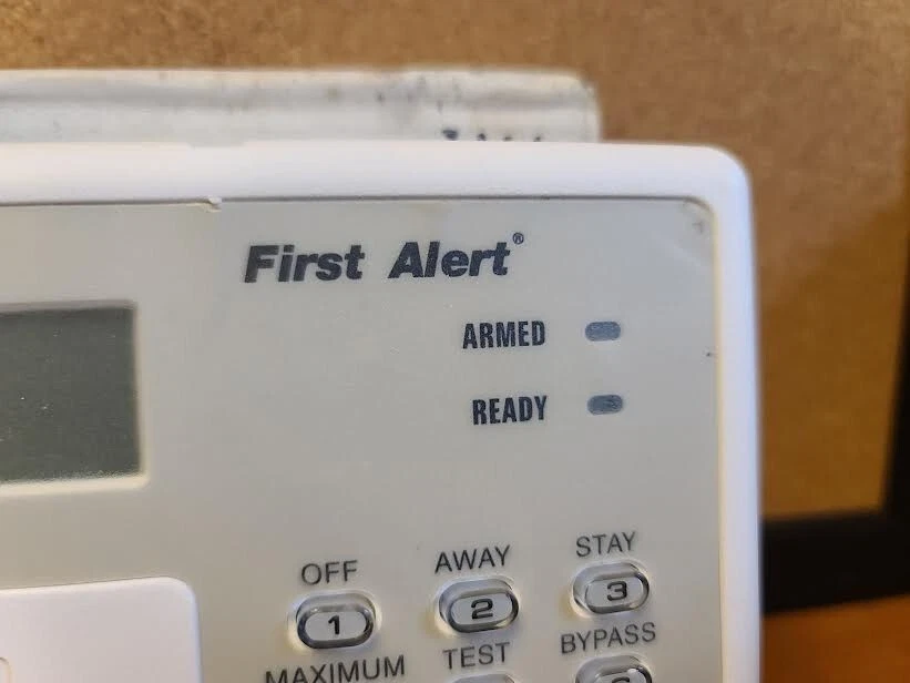 NEW- First Alert FA210KP  Console keypad(STICKER DEFECT) LOOK AT PICTURES - Image 2 of 4