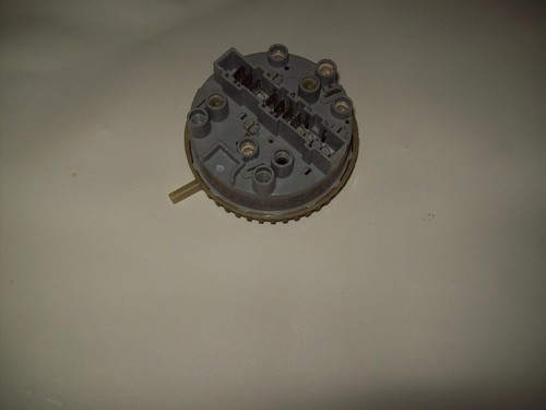 Miele Waschmaschine Niveauregler Druckwächter TNr. 3374851 W832