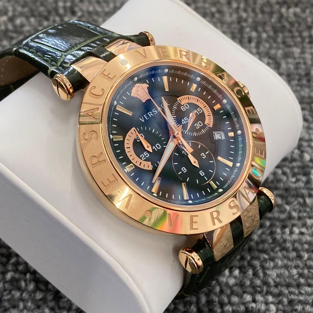 Versace Men's Chronograph watch Blue Gold Quartz 42mm Used Good Condition thumbnail 6