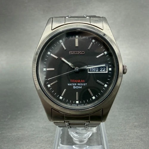 Seiko Watch Men 36mm Black Dial Titanium Tone Daydate 7N43-9050 New Battery
