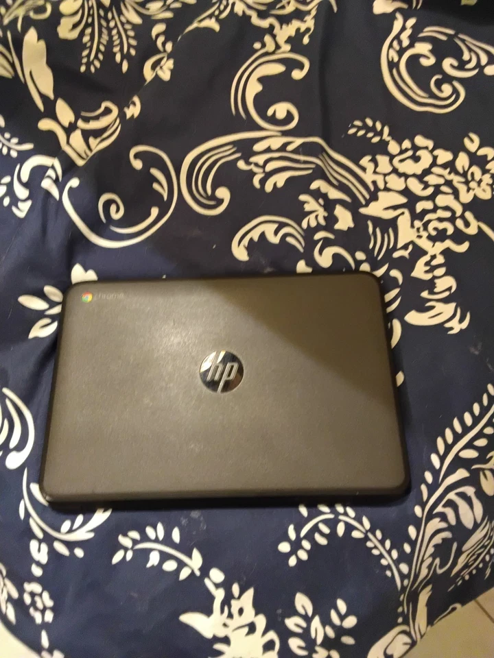 HP Chromebook 11 G5 11.6" Intel Celeron N3060 4GB RAM 16GB eMMC Foto 2 de 4