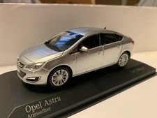 1/43 Minichamps Opel Astra 2012 Saloon Silver